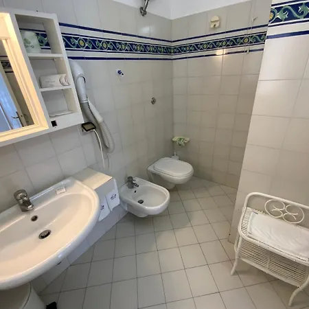 Basiluzzo Bed & Breakfast 4*