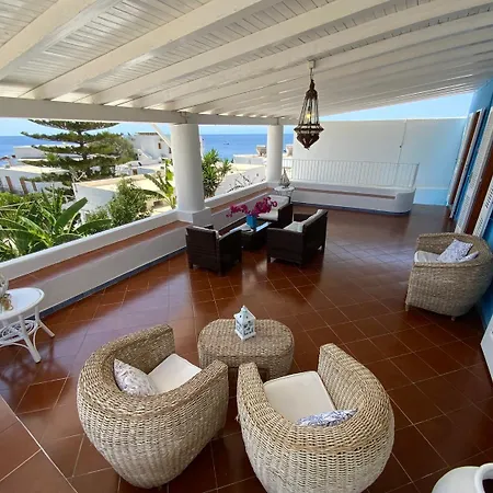 Bed & Breakfast Basiluzzo 4*